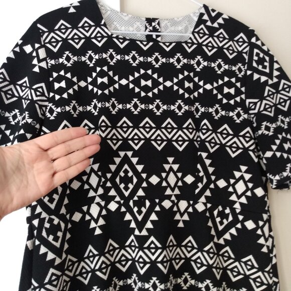 Amish Mennonite NO Cape Dress 40"B 34"W Modest Aztec Geometric Pullover - Picture 4 of 9